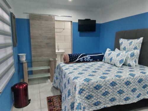Hostal Dante Guest House
