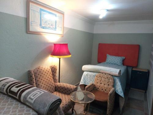 Hostal Dante Guest House