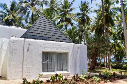 Hotel Searenity Beach Villa