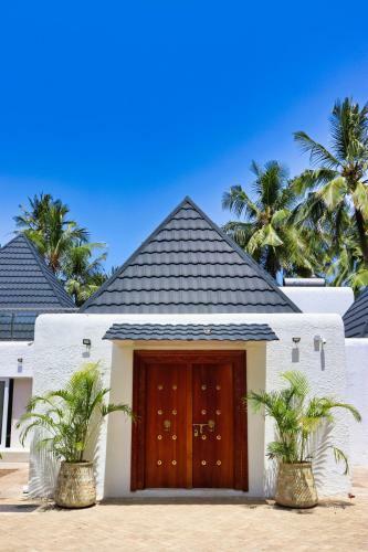 Hotel Searenity Beach Villa