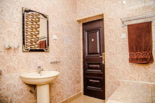 Apartamento Tobby Royal Suites