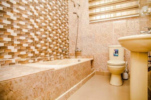 Apartamento Tobby Royal Suites