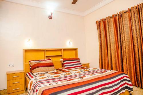 Apartamento Tobby Royal Suites