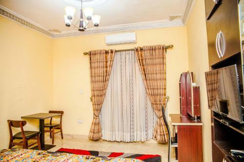 Apartamento Tobby Royal Suites