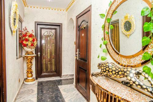 Apartamento Tobby Royal Suites