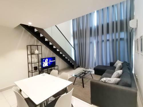 Embassy Gardens By Woodbury Luxury Apartments