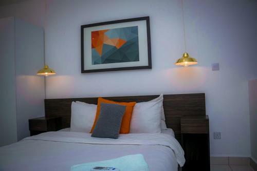 Embassy Gardens By Woodbury Luxury Apartments