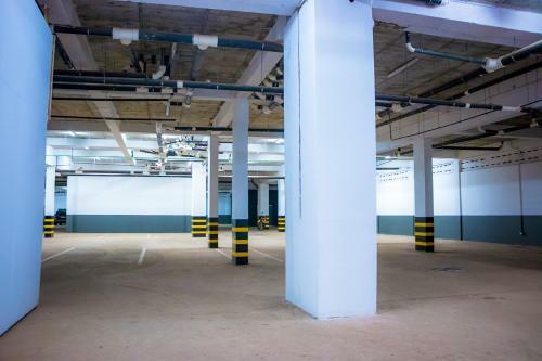 Embassy Gardens By Woodbury Luxury Apartments