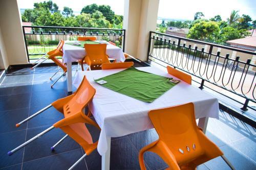 Hotel Lakepoint Villa