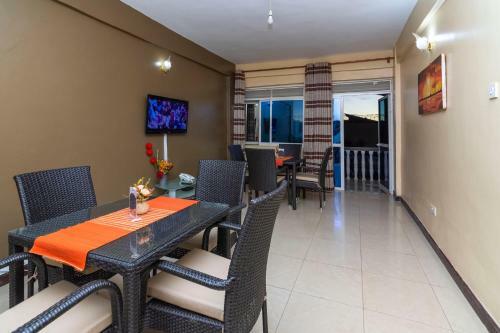 Hotel Karibu Bb Suites