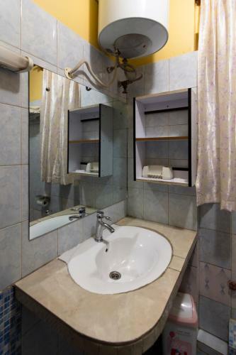 Hotel Karibu Bb Suites