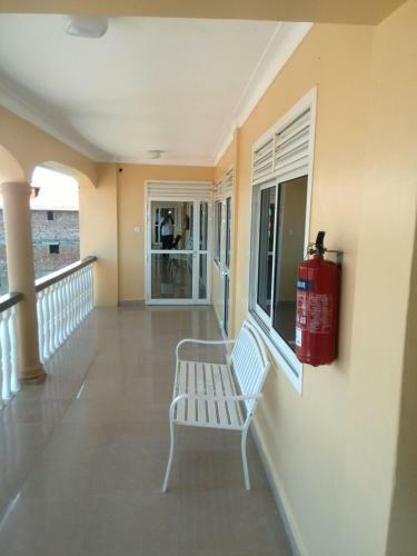 Hotel Karibu Bb Suites