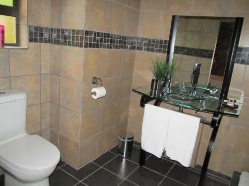 Hotel 24 Onvrey 3 Star Guest House