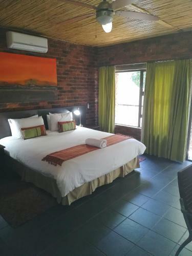 Hotel 24 Onvrey 3 Star Guest House