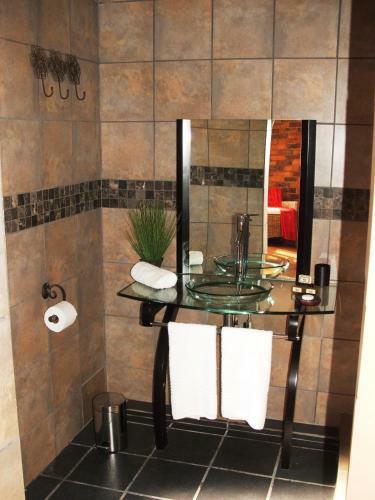 Hotel 24 Onvrey 3 Star Guest House