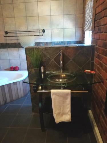 Hotel 24 Onvrey 3 Star Guest House