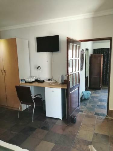 Hotel 24 Onvrey 3 Star Guest House