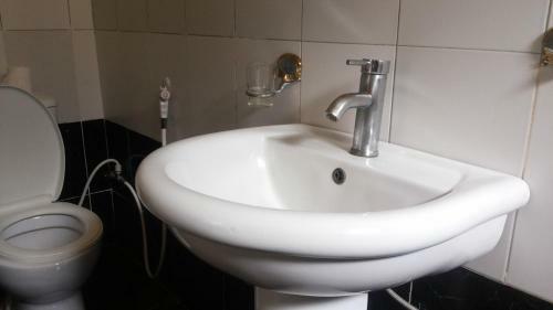 Nasera Suites Hotel