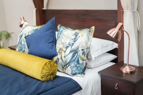 Hostal Touching Senses Garden Cottages