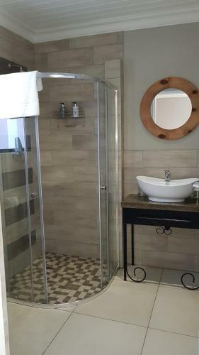 Hostal Touching Senses Garden Cottages