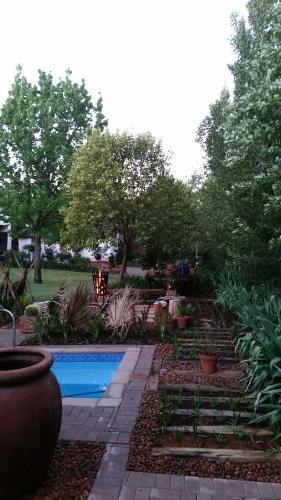 Hostal De Witt'e Guest House