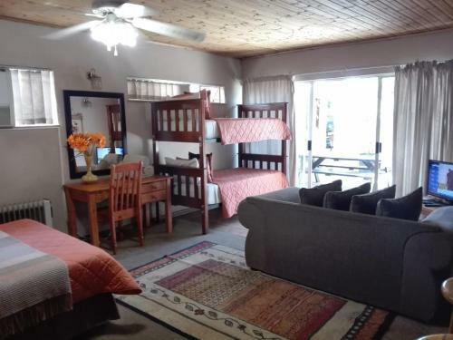 Hostal Tula@159