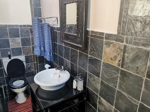 Hostal Tula@159