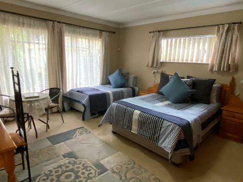 Hostal Tula@159