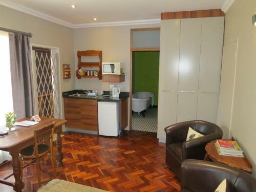 Hostal Dias Guest House