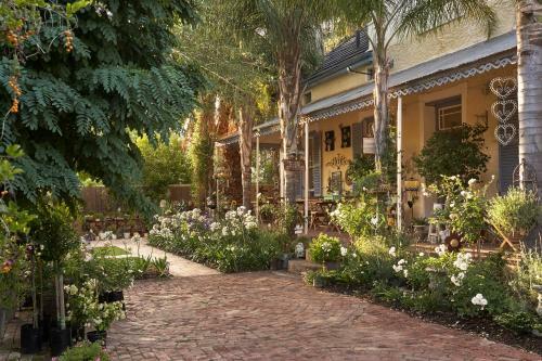 Hostal Yellow Aloe