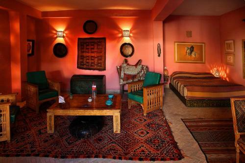 Riad Lune Et Soleil
