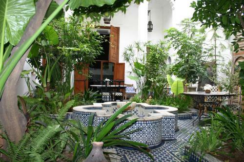 Riad Lune Et Soleil