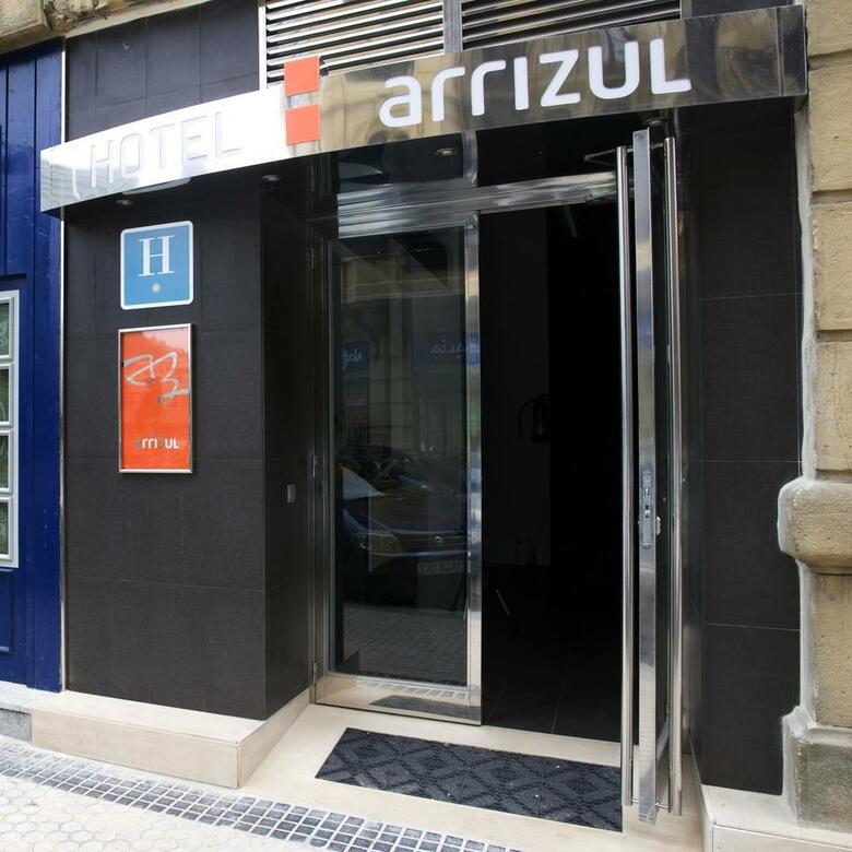 Hotel Arrizul Center