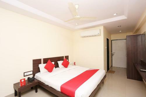 Oyo 22040 Hotel Vatsa Inn