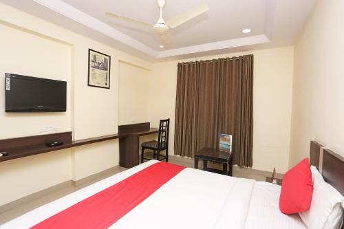 Oyo 22040 Hotel Vatsa Inn