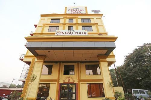 Oyo 22040 Hotel Vatsa Inn