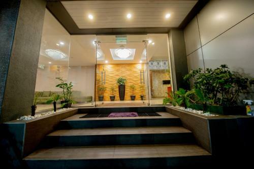 Olympus Plaza Hotel