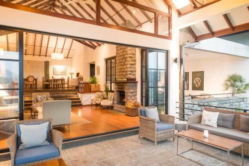 Hotel Camellia Hills