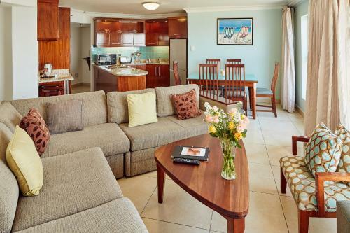 Hotel First Group The Palace All-suite