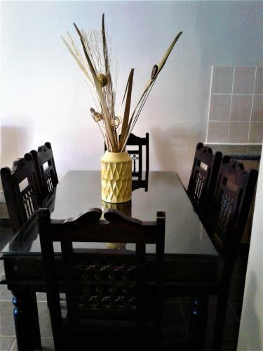 Hostal Rostalyn Guesthouse