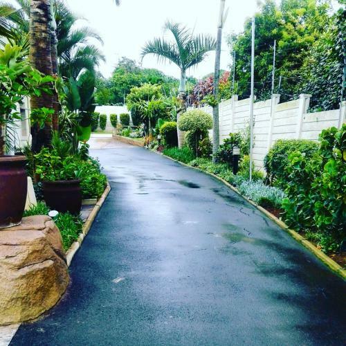 Hostal Rostalyn Guesthouse