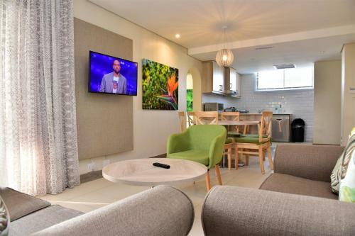 Hotel La Lucia Sands Beach Resort