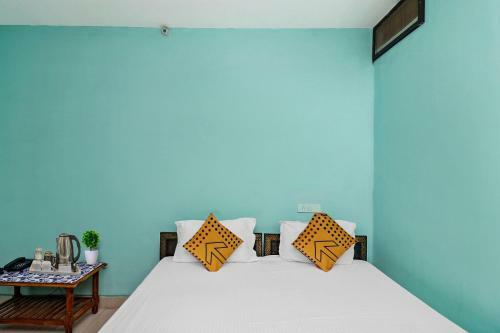 Spot On 37040 Hotel Ayushman Palace