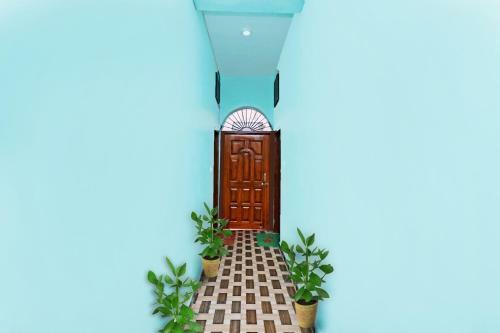 Spot On 37040 Hotel Ayushman Palace