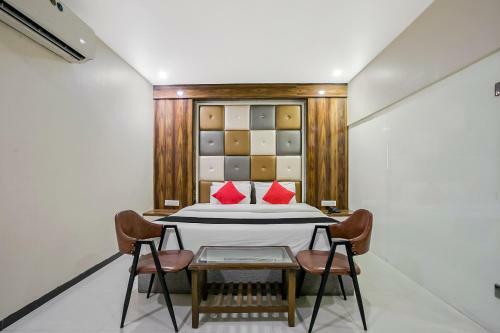 Hotel Oyo 77861 Elite Continental