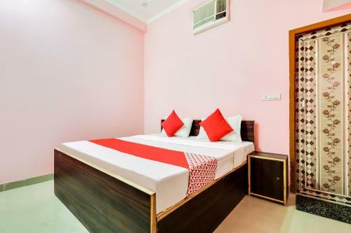Hotel Oyo 67204 Mohit Palace