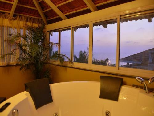 Orabella Villas & Suites