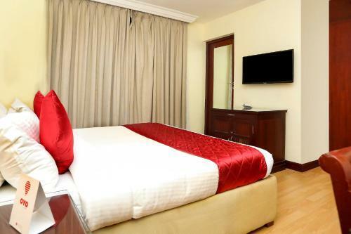 Oyo 10719 Mermaid Hotel
