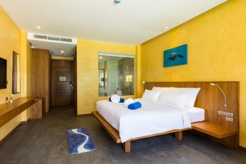 Hotel Coriacea Beachfront Boutique Phuket Resort - Sha Plus