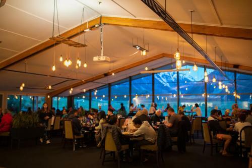 Mt Cook Lodge And Motel